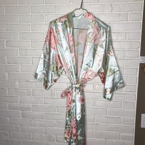 Satin Kimono/Robe